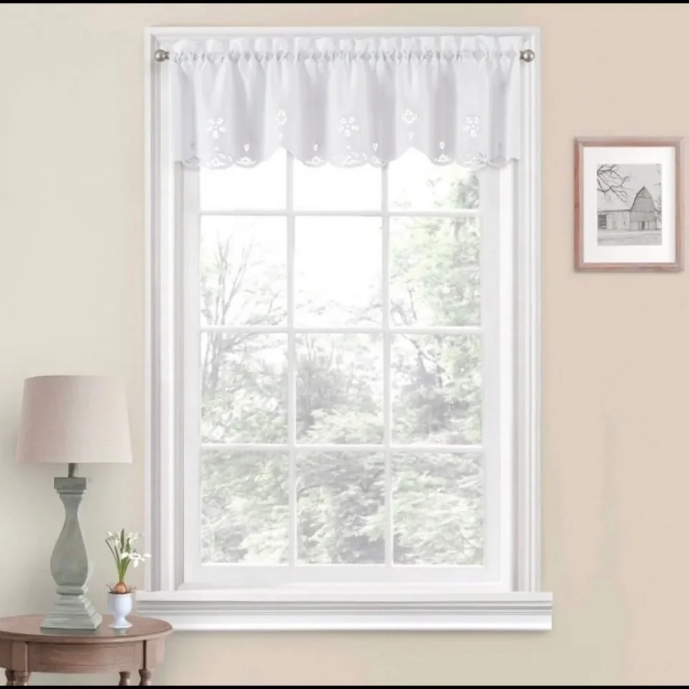 Vue valance & tier pair